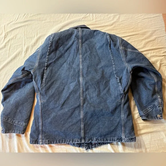 Carhartt “Southwest Look” Washed Denim Blanket-Lined Chore Coat (CB1003) - Picture 3 of 16